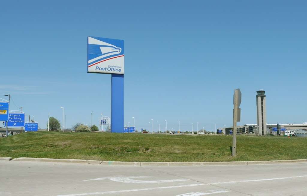 United States Postal Service | 5500 S Howell Ave, Milwaukee, WI 53207, USA | Phone: (800) 275-8777