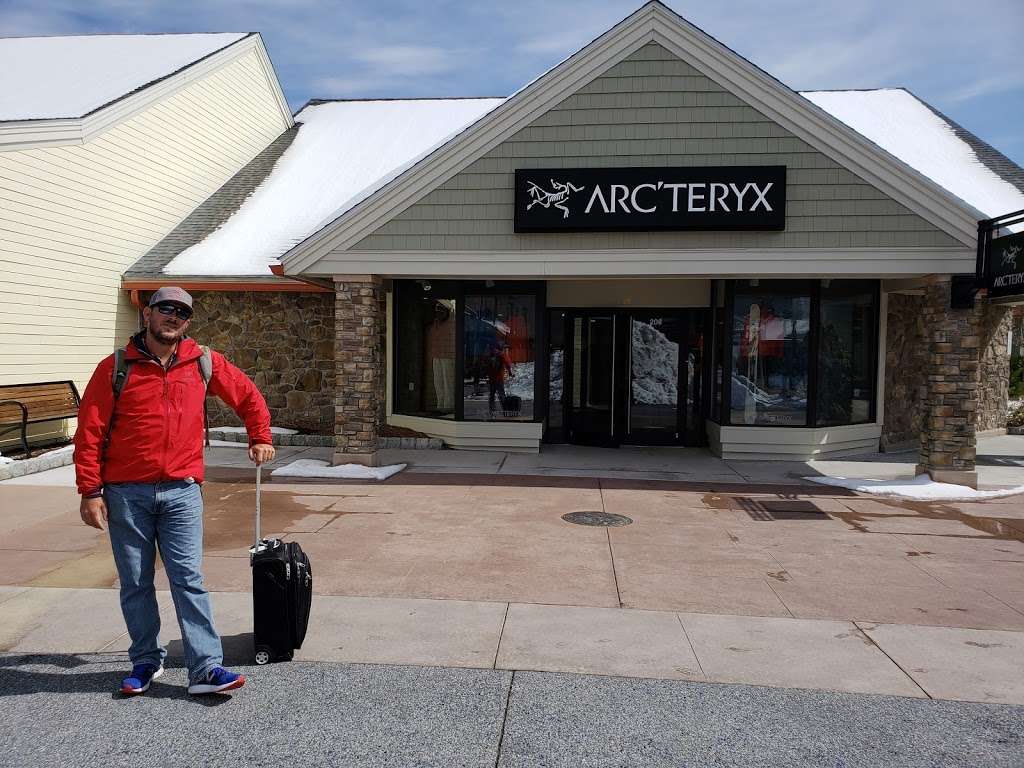 ARCTERYX | 243 Red Apple Ct, Central Valley, NY 10917, USA | Phone: (845) 827-1813