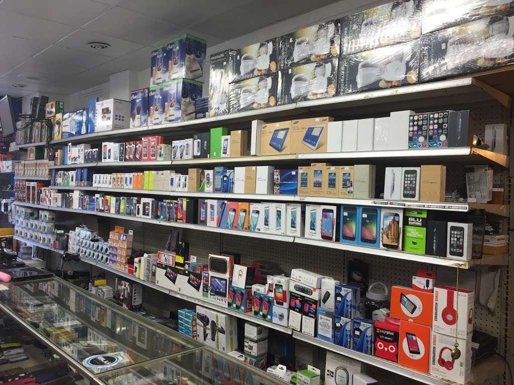 BEST Dollar Store & General Merchandise | 2344 W Devon Ave, Chicago, IL 60659, USA | Phone: 773-508-5876