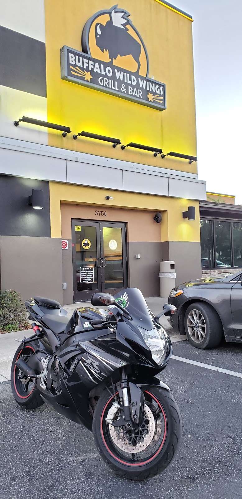 Buffalo Wild Wings | 3750 US Hwy 98 N, Lakeland, FL 33809, USA | Phone: (863) 853-7722