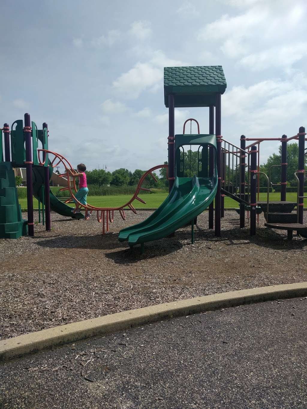 Slove Park | 2301 Sand Lake Rd, Lindenhurst, IL 60046, USA