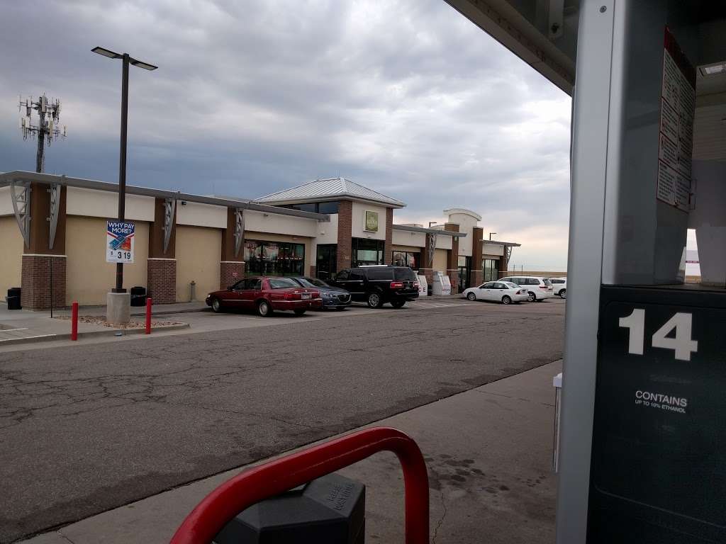 Conoco Gas and Convenience Center | 8500 Peña Blvd, Denver, CO 80249, USA