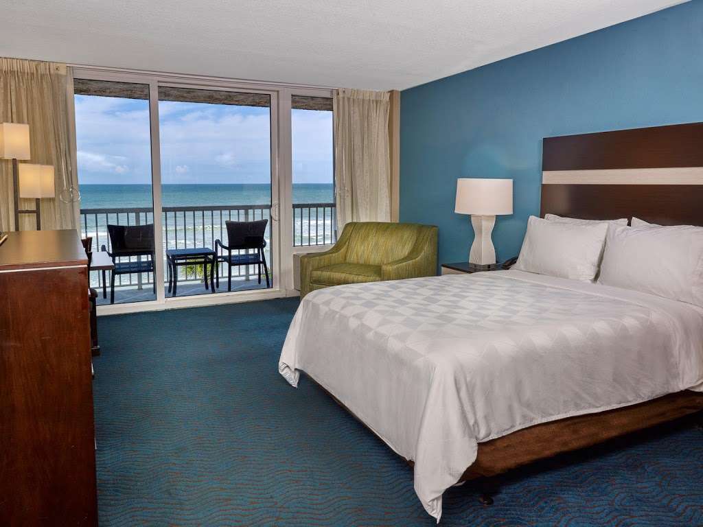 Holiday Inn Resort Daytona Beach Oceanfront | 1615 S Atlantic Ave, Daytona Beach, FL 32118, USA | Phone: (386) 255-0921