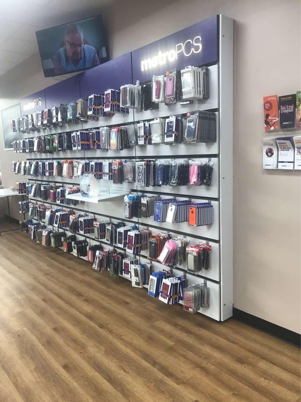 Metro by T-Mobile | 7525 E Iliff Ave, Denver, CO 80231 | Phone: (720) 530-6094