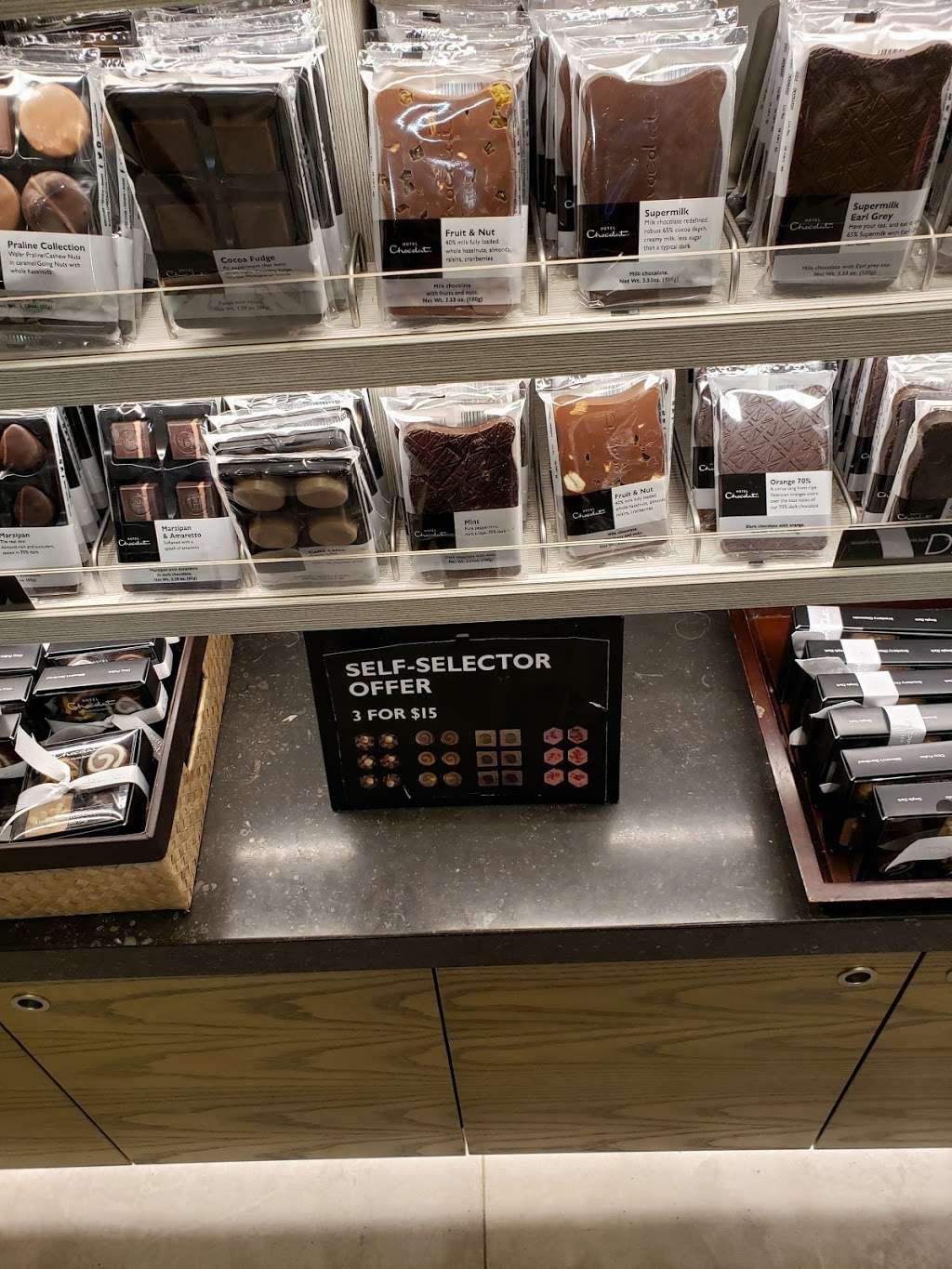 Hotel Chocolat | 1 Garden State Plaza Blvd, Paramus, NJ 07652, USA | Phone: (201) 843-0307