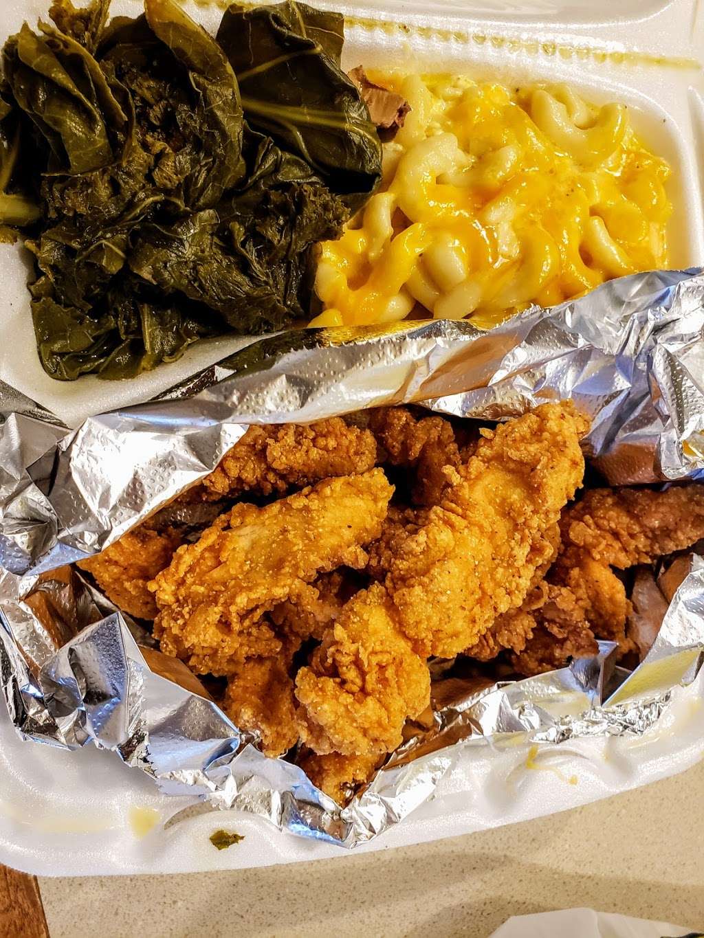 Mecca Caribbean and Soul Food | 166 Franklin St, West Reading, PA 19611, USA | Phone: (610) 396-5584