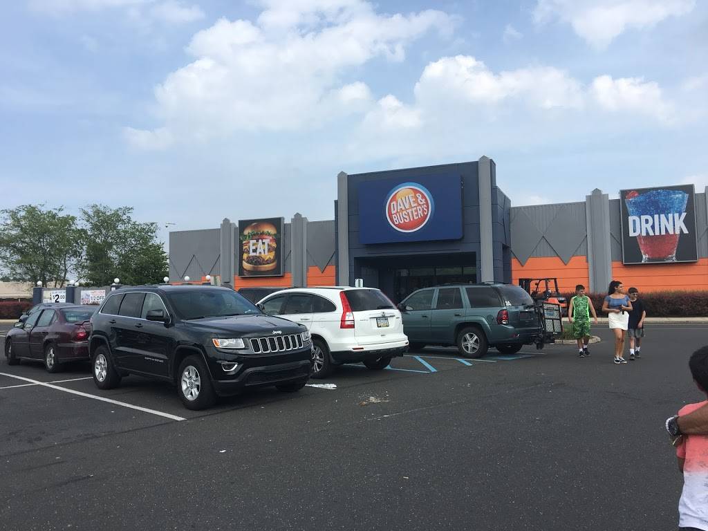 Dave & Busters | 1995 Franklin Mills Cir, Philadelphia, PA 19154 | Phone: (215) 632-0333