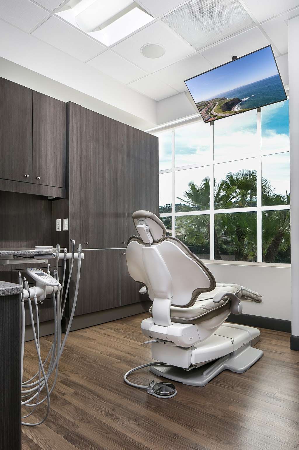 Purely Dental Encinitas: James D. Salazar DDS., Marnie Schreiner | C-, 499 N El Camino Real #102, Encinitas, CA 92024, USA | Phone: (760) 487-1390