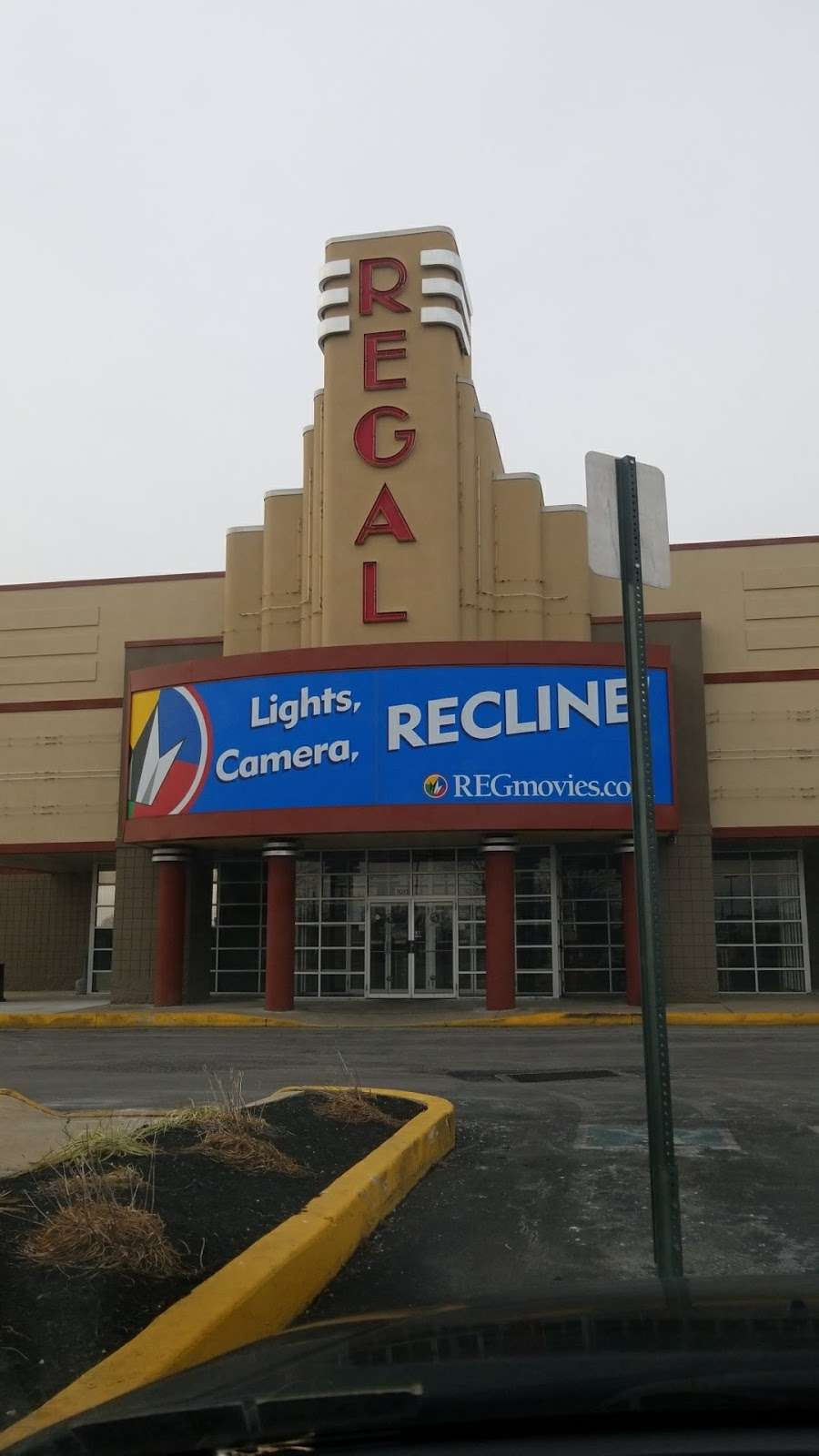 Regal Cinemas Plymouth Meeting 10 | 1011 Ridge Pike, Conshohocken, PA 19428, USA | Phone: (844) 462-7342