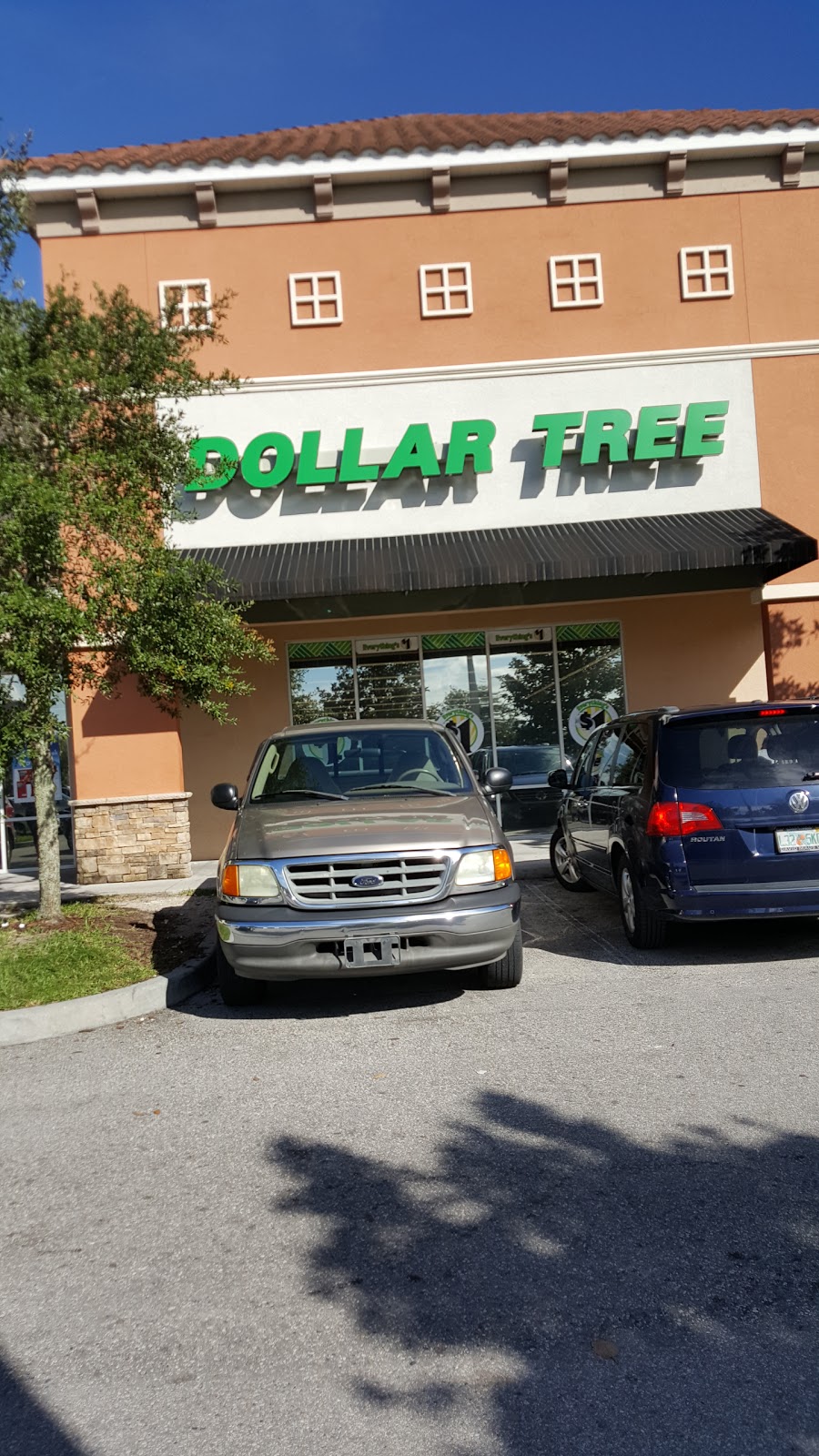 Dollar Tree | 1076 Cypress Pkwy, Kissimmee, FL 34759, USA | Phone: (407) 846-1279
