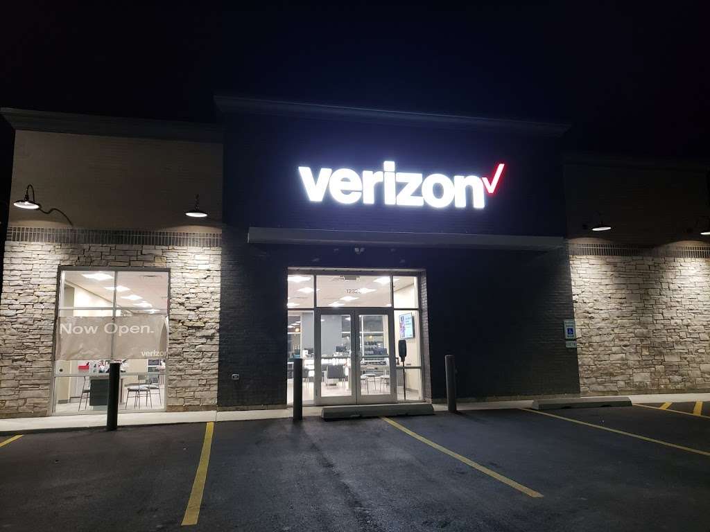 Verizon Authorized Retailer – Cellular Sales | 12320 IL-47, Huntley, IL 60142 | Phone: (847) 659-9622