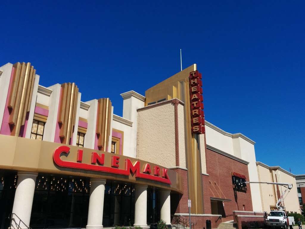 Cinemark @ Seven Bridges & IMAX | 6500 IL-53, Woodridge, IL 60517, USA | Phone: (630) 663-8892