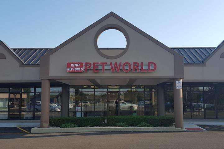 King Neptunes Pet World | 707 W Jefferson St, Shorewood, IL 60404 | Phone: (815) 725-2666