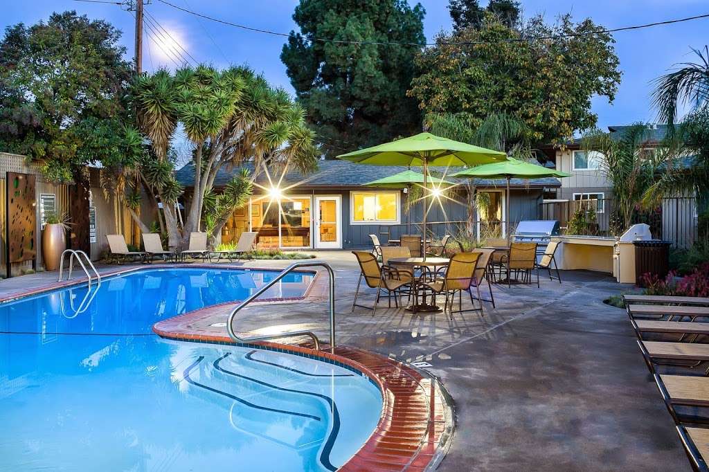 eaves Creekside | 151 Calderon Ave, Mountain View, CA 94041 | Phone: (650) 528-2129