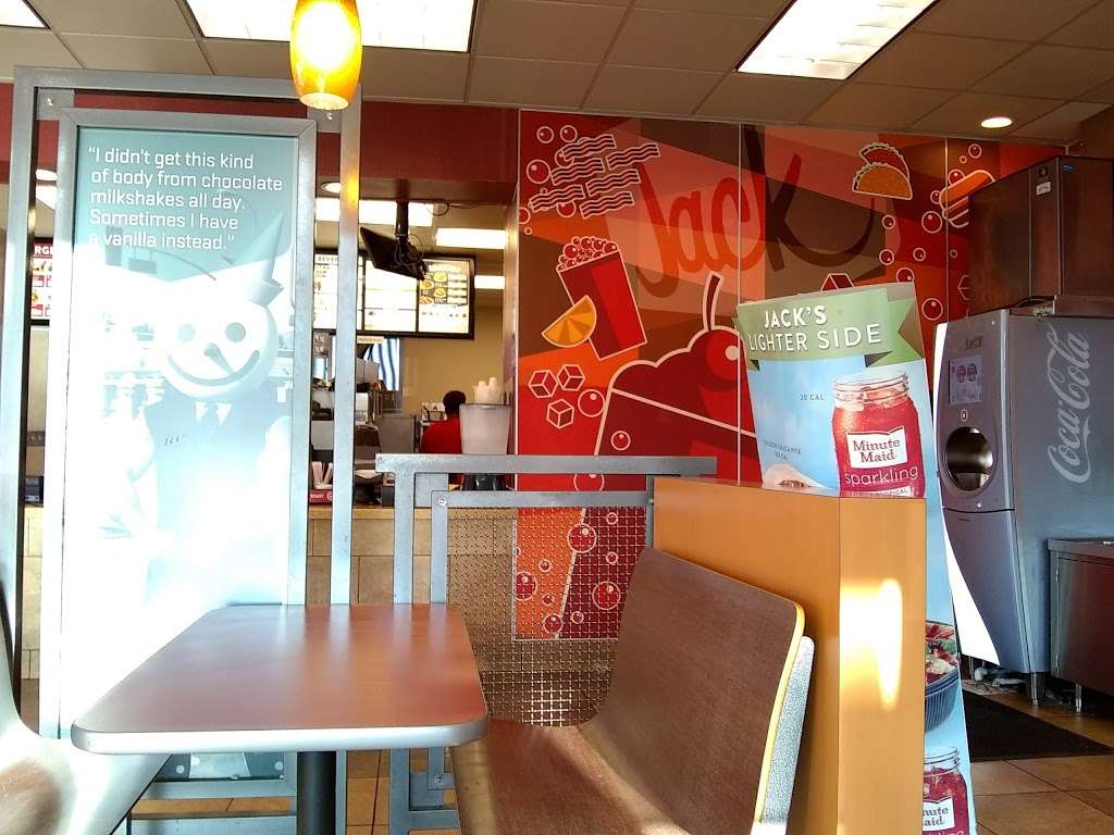 Jack in the Box | 6451 Boulder Hwy, Las Vegas, NV 89122, USA | Phone: (702) 435-6116