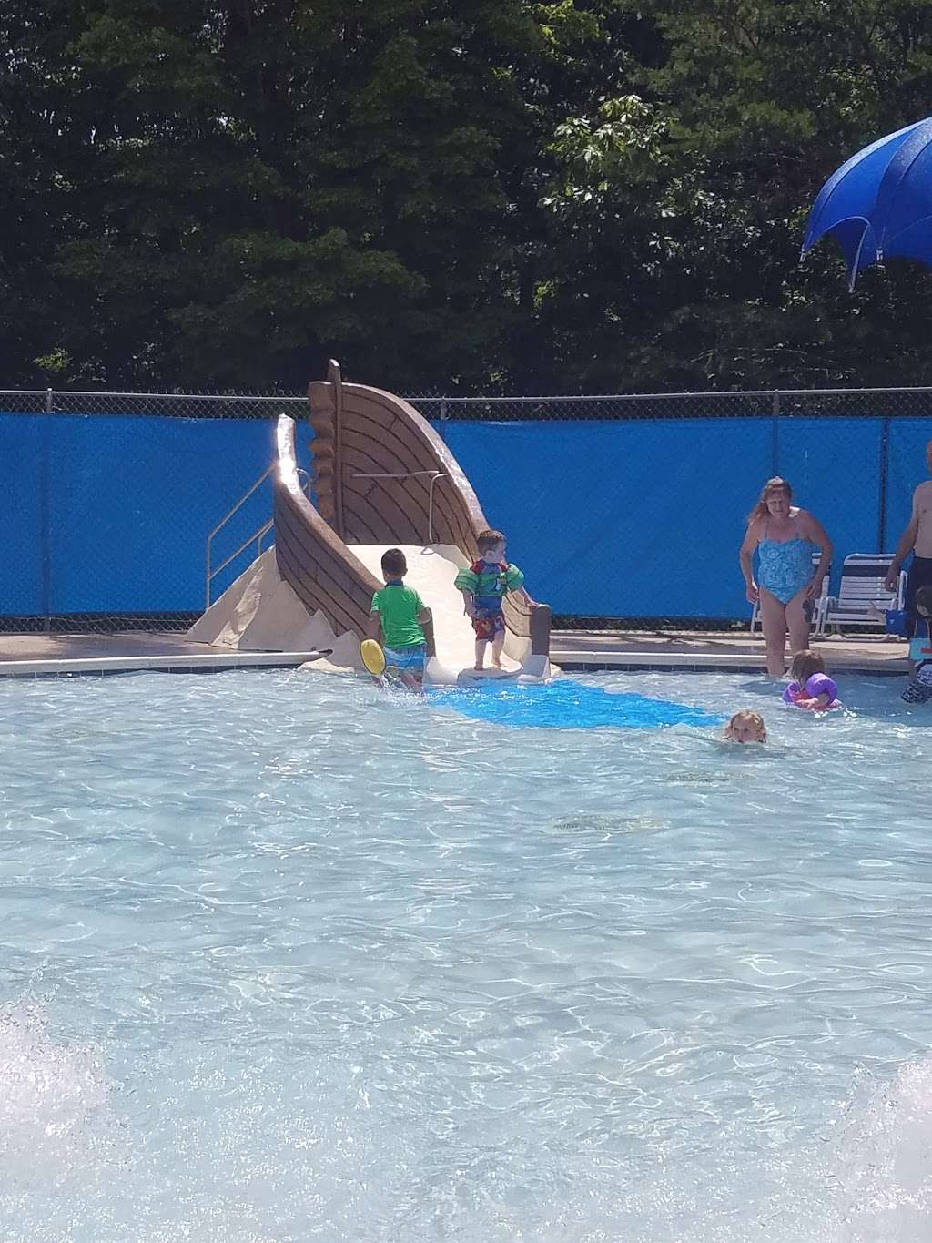 Pirates Cove Waterpark | 6501 Pohick Bay Dr, Lorton, VA 22079 | Phone: (703) 339-6102