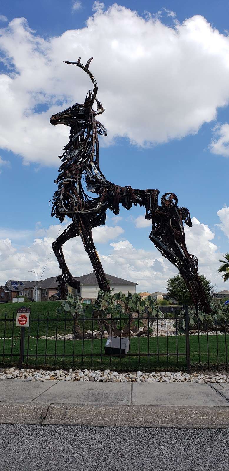 Giant Stag Statue | 05089-000-1000, Converse, TX 78109, USA