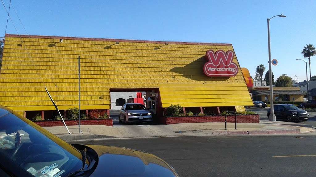 Wienerschnitzel | 230 N Gaffey St, San Pedro, CA 90731, USA | Phone: (310) 831-4486