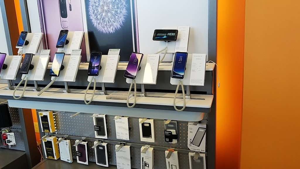 AT&T Store | 5 S Morehall Rd #300, Malvern, PA 19355, USA | Phone: (610) 640-0700