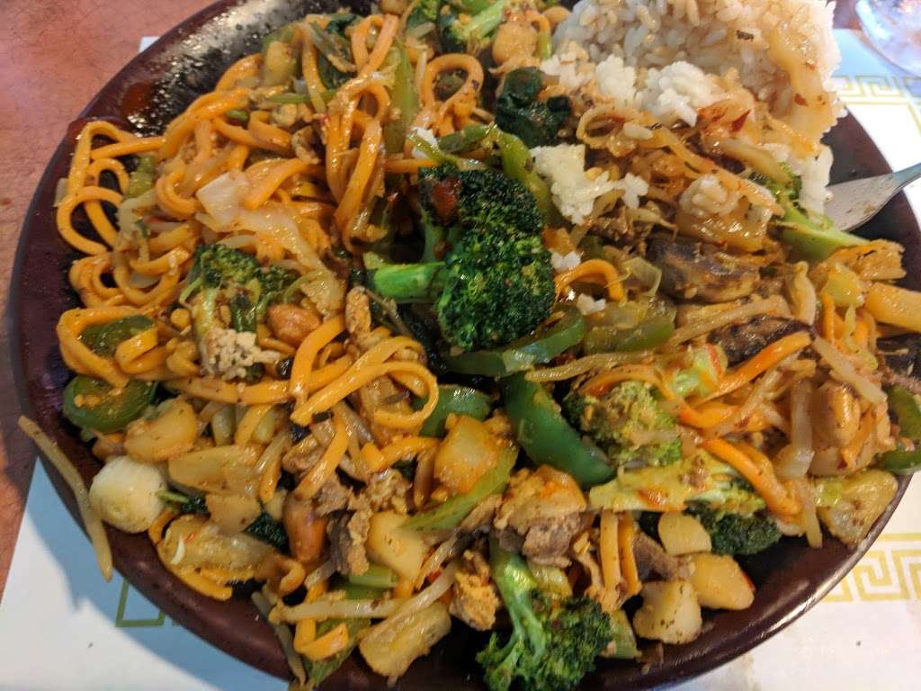 Wok & South | 2123 Ventura Blvd, Camarillo, CA 93010 | Phone: (805) 384-0406