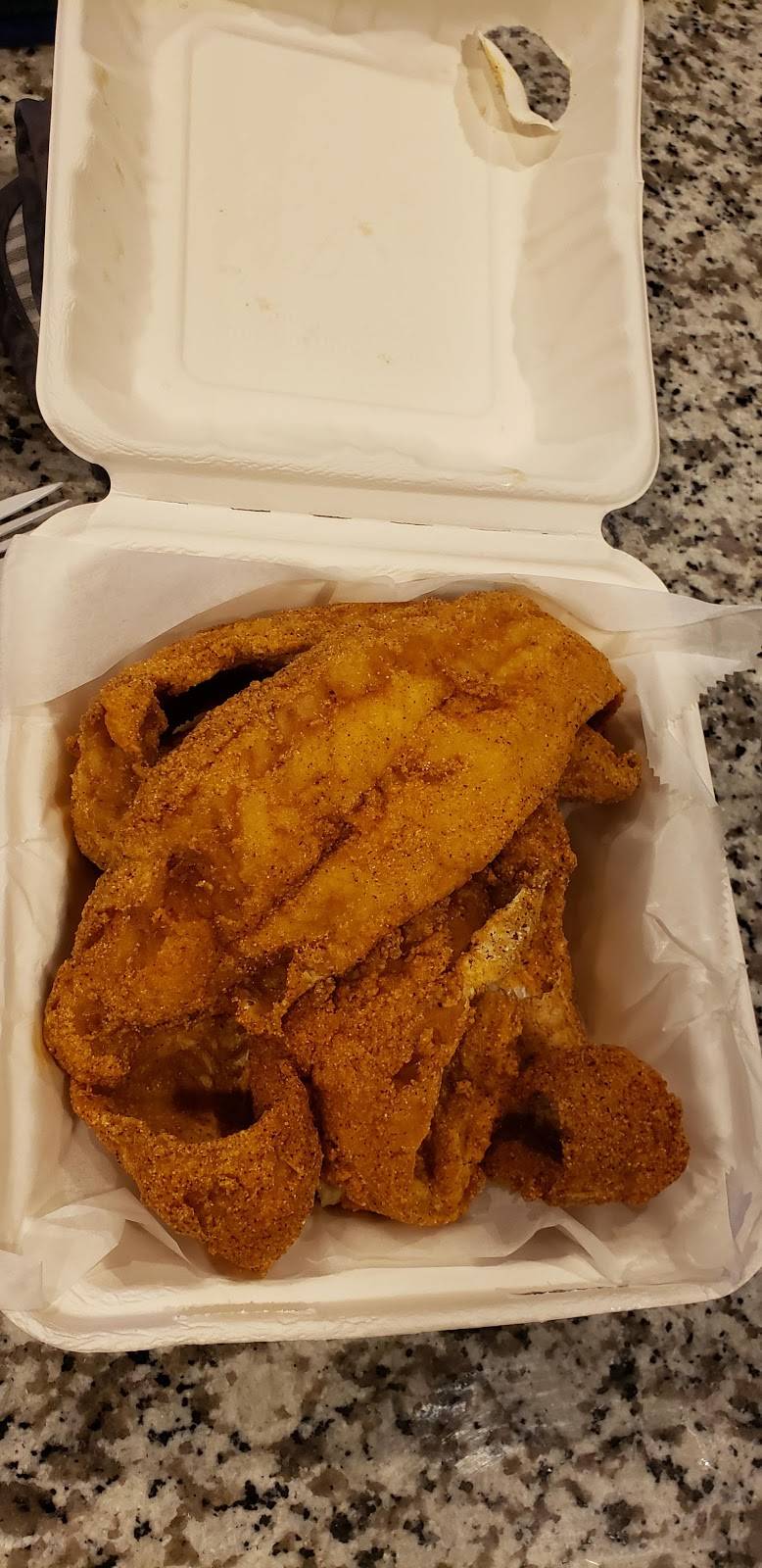 S & S Seafood | 944 Swan Creek Rd E, Fort Washington, MD 20744, USA | Phone: (301) 203-9777