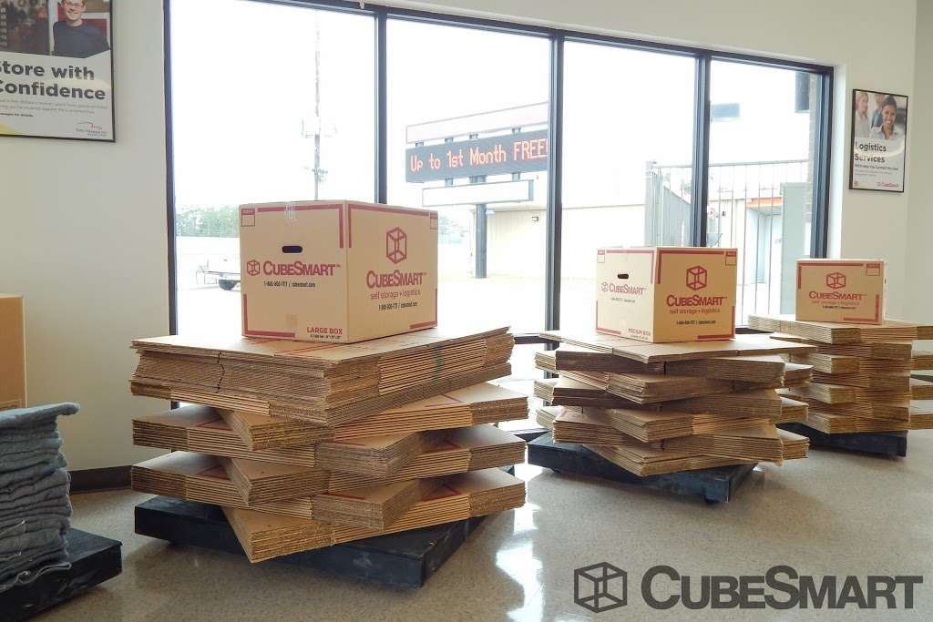 CubeSmart Self Storage | 7707 N Sam Houston Pkwy E, Humble, TX 77396, USA | Phone: (281) 913-4736