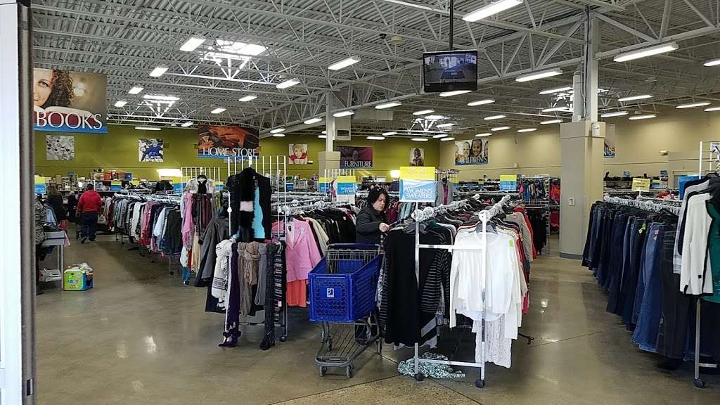 Goodwill Store & Donation Center | 3131 S Oakes Rd, Mt Pleasant, WI 53177, USA | Phone: (262) 554-8522