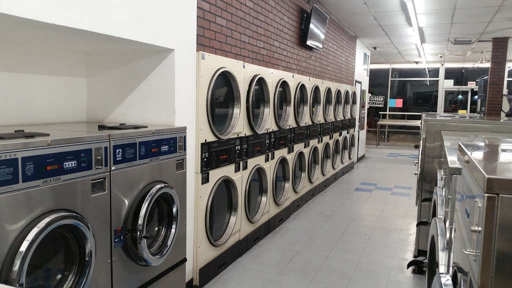 Wash and Fold @ Laundry Day Laundromat | 25765 Base Line, San Bernardino, CA 92410, USA | Phone: (909) 875-4486