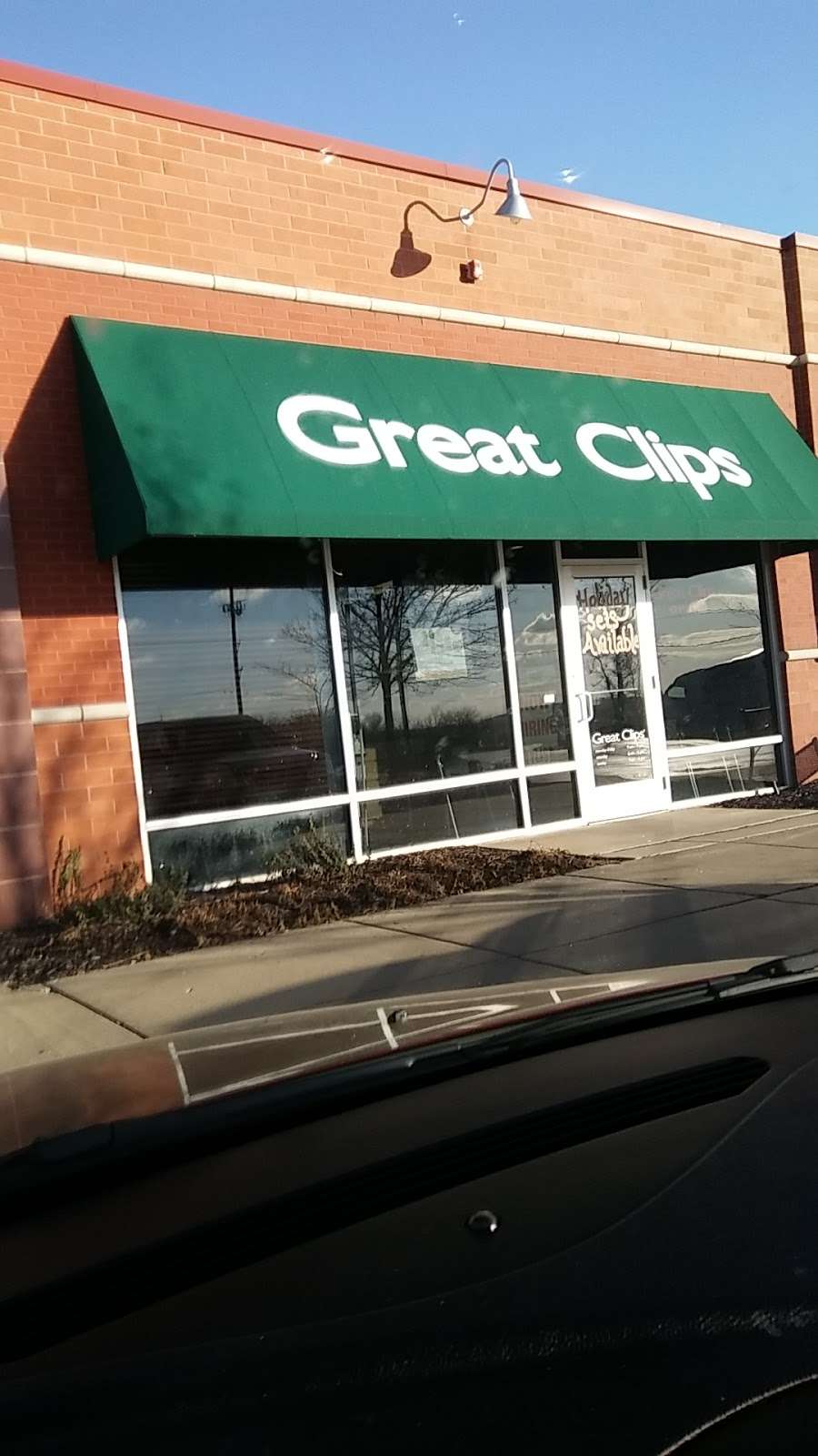 Great Clips | 1948 Gateway Center Dr, Belvidere, IL 61008, USA | Phone: (815) 544-1678
