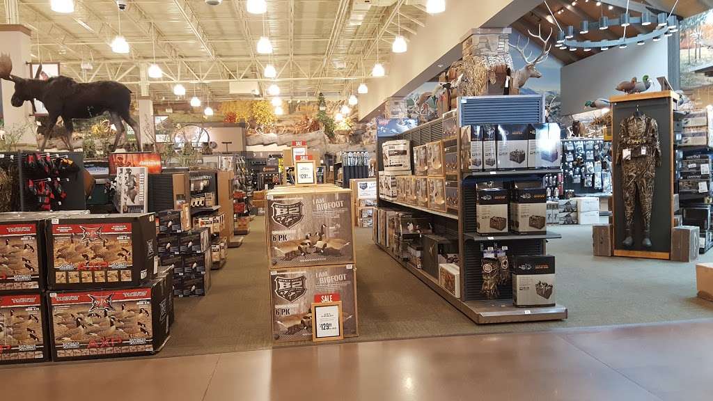 Cabelas | 10670 Cabela Dr, Lone Tree, CO 80124, USA | Phone: (303) 625-9920