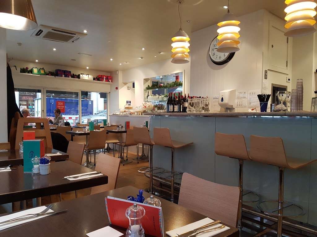 Carluccios | 3-5 Campden Hill Rd, Kensington, London W8 7DU, UK | Phone: 020 7938 2798