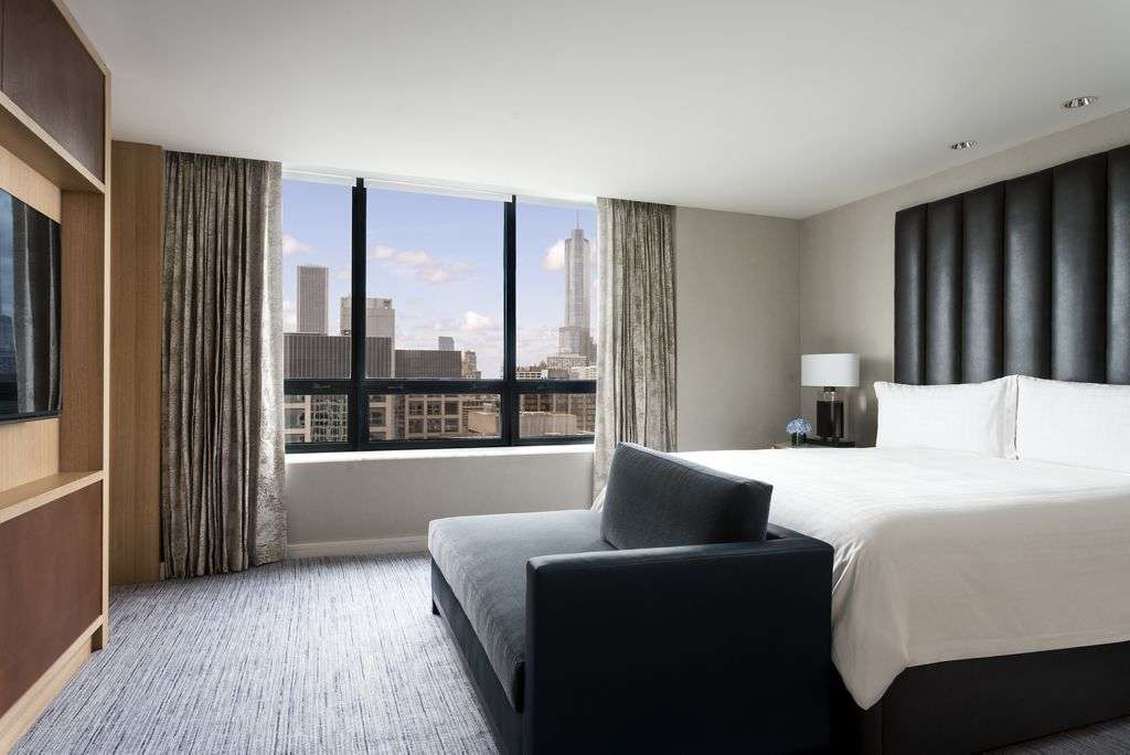 The Ritz-Carlton, Chicago | at Water Tower Place, 160 E Pearson St, Chicago, IL 60611, USA | Phone: (312) 266-1000