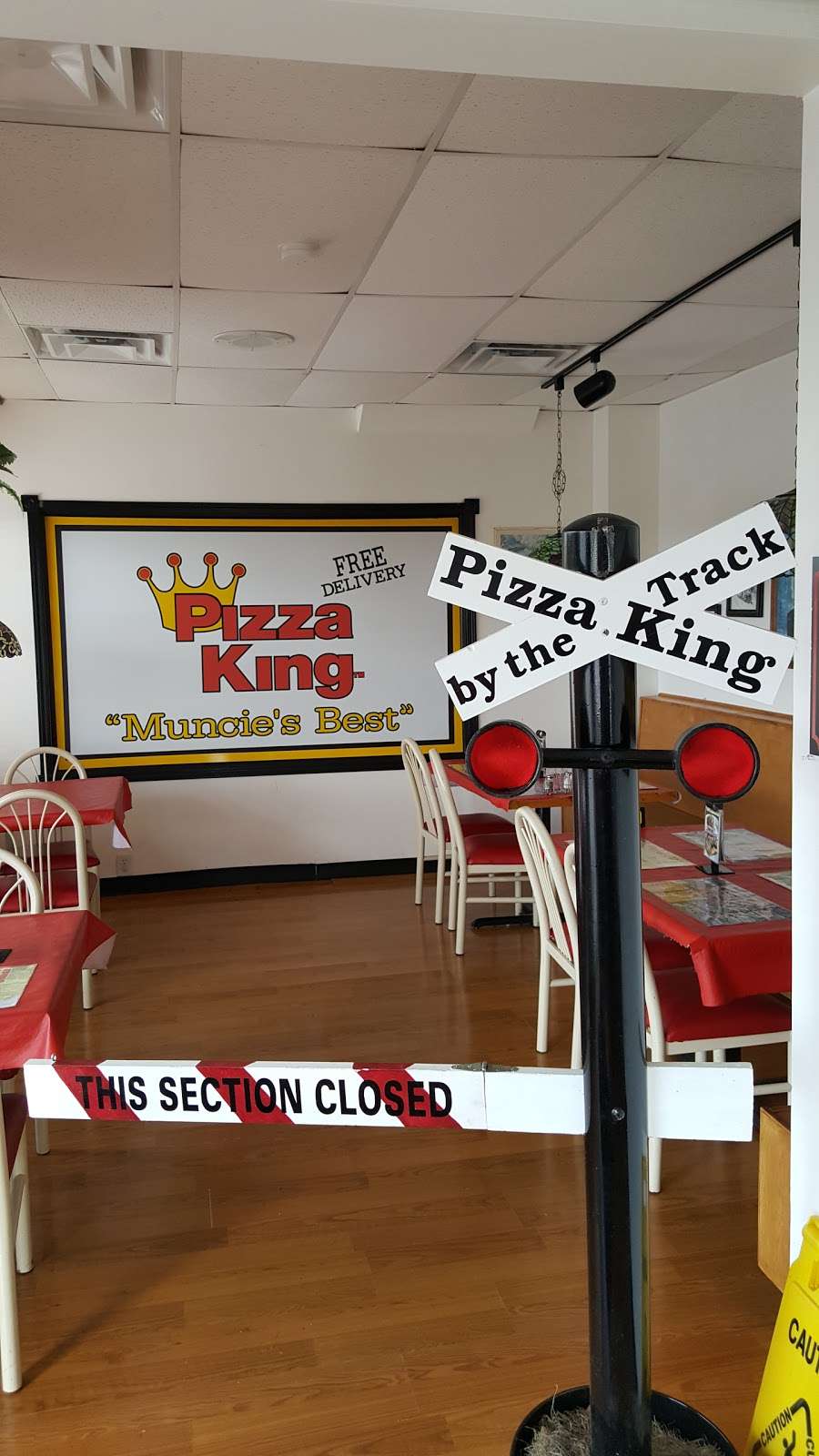 Pizza King | 6550 W Broadway, McCordsville, IN 46055, USA | Phone: (317) 335-2426