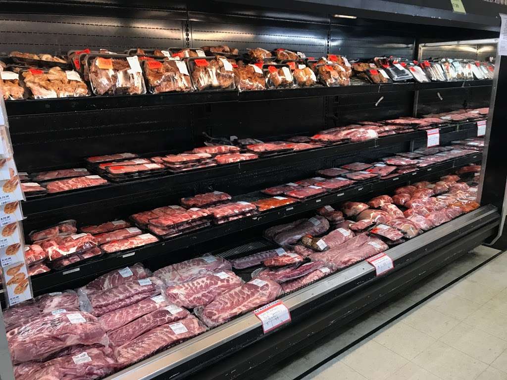 Billys Meat Market | 141 Howey Rd, Groveland, FL 34736, USA | Phone: (352) 429-4299