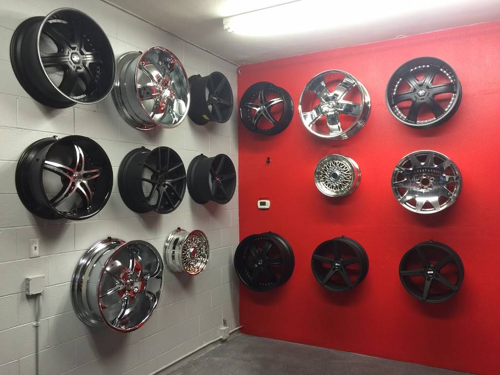 Cali Streets Tires | 2147 University Ave, Riverside, CA 92507, USA | Phone: (951) 684-4379