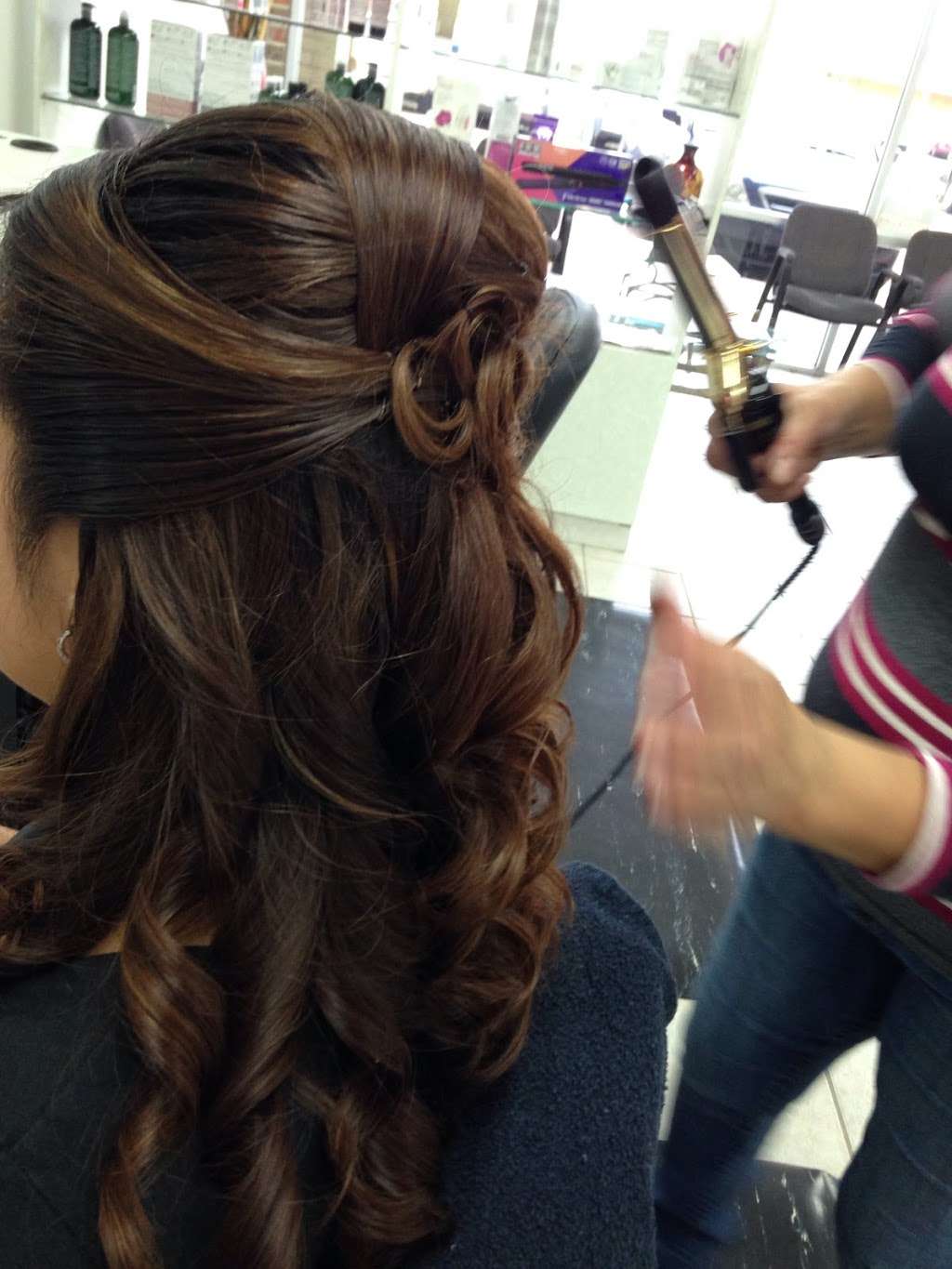 Ale’s Hair Salon | 13802 Fleur De Lis Blvd # E, Cypress, TX 77429, USA | Phone: (832) 706-3508