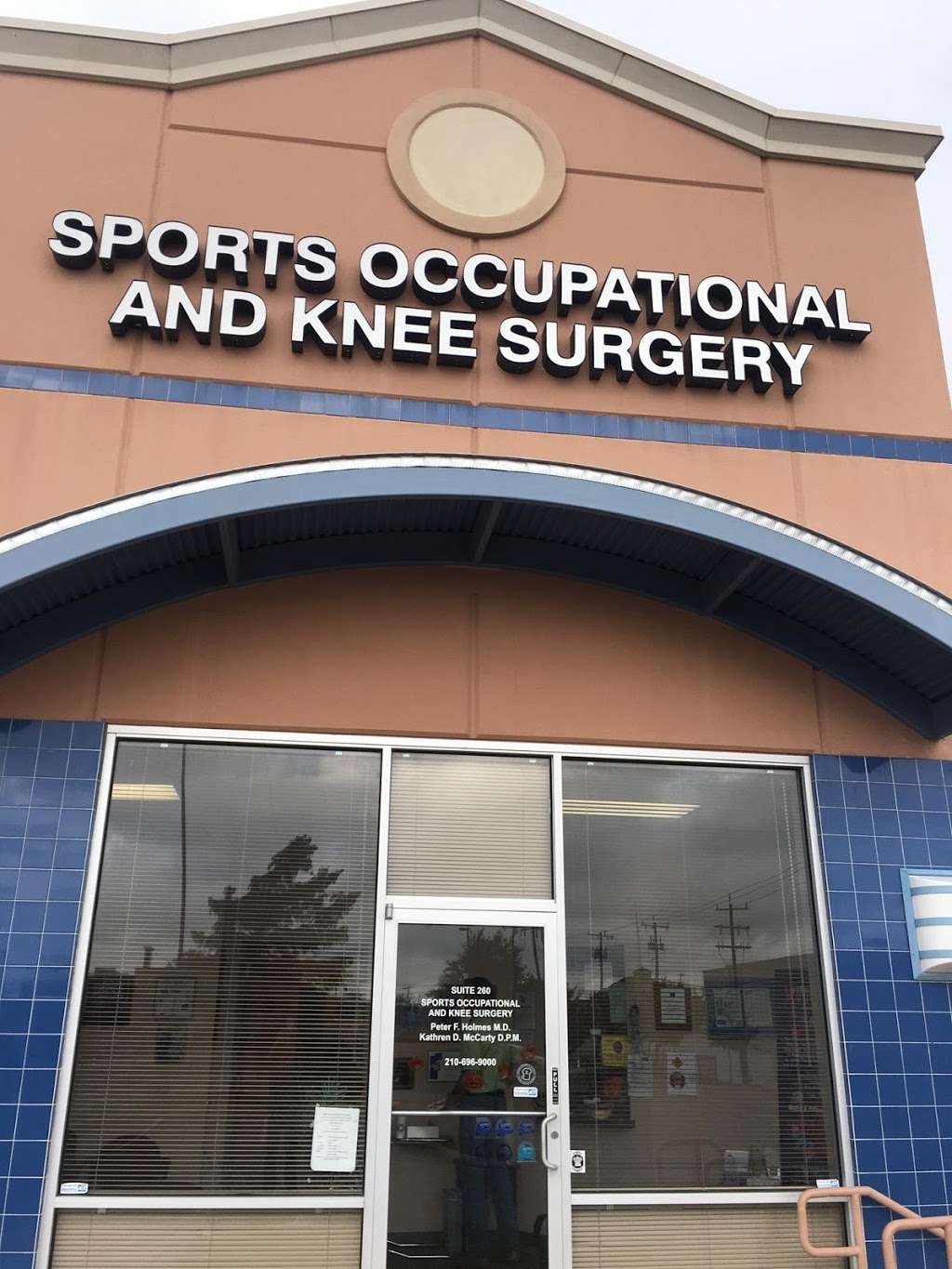 Sports Occupational & Knee Surgery | 9150 Huebner Rd #200, San Antonio, TX 78240, USA | Phone: (210) 696-9000