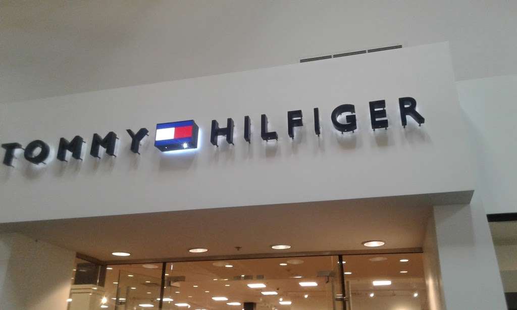 Tommy Hilfiger | 5000 Katy Mills Cir #322, Katy, TX 77494, USA | Phone: (281) 644-5888