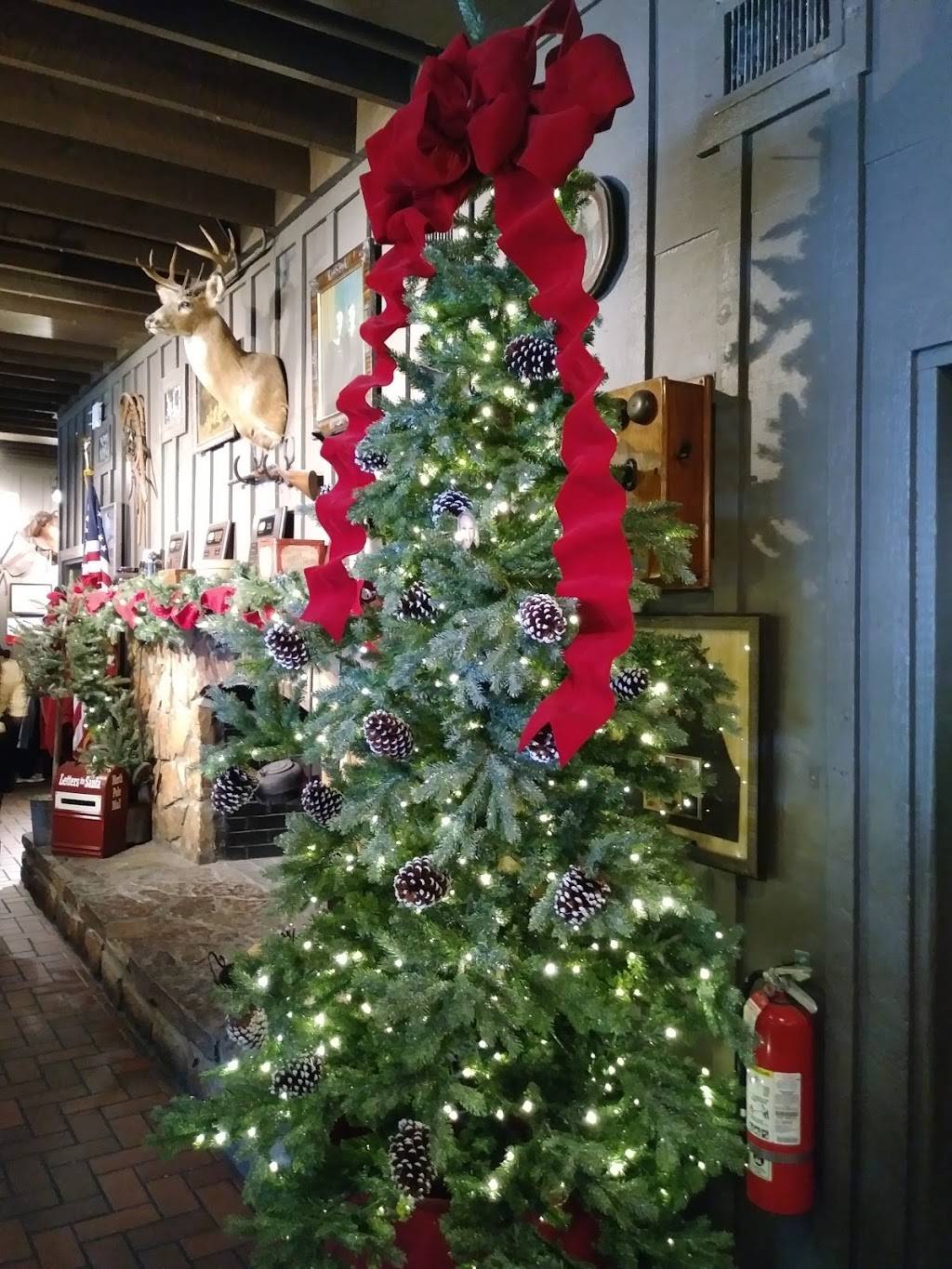 Cracker Barrel Old Country Store | 2220 Elkhorn Rd, Lexington, KY 40505 | Phone: (859) 293-2555