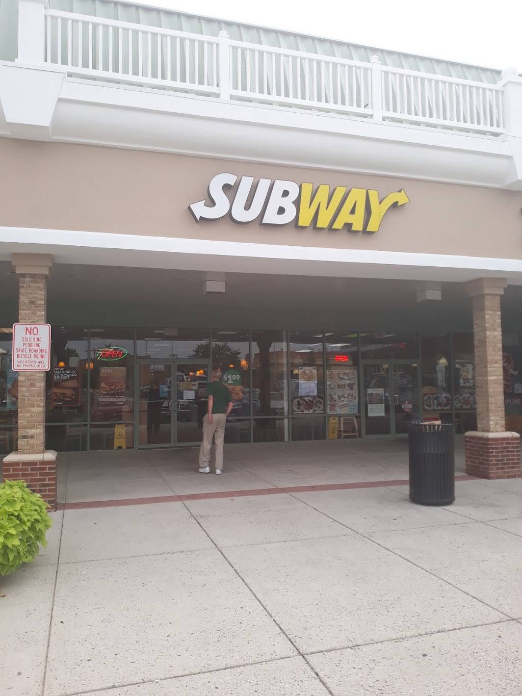 Subway | 3529 S Jefferson St, Baileys Crossroads, VA 22041, USA | Phone: (703) 671-2727