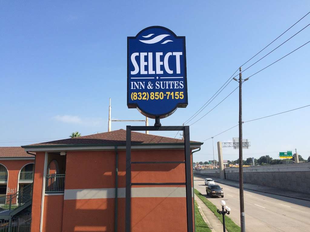 Select Inn And Suites Houston North/ Gulf Bank Rd | 9025 North Fwy, Houston, TX 77037 | Phone: (832) 850-7155