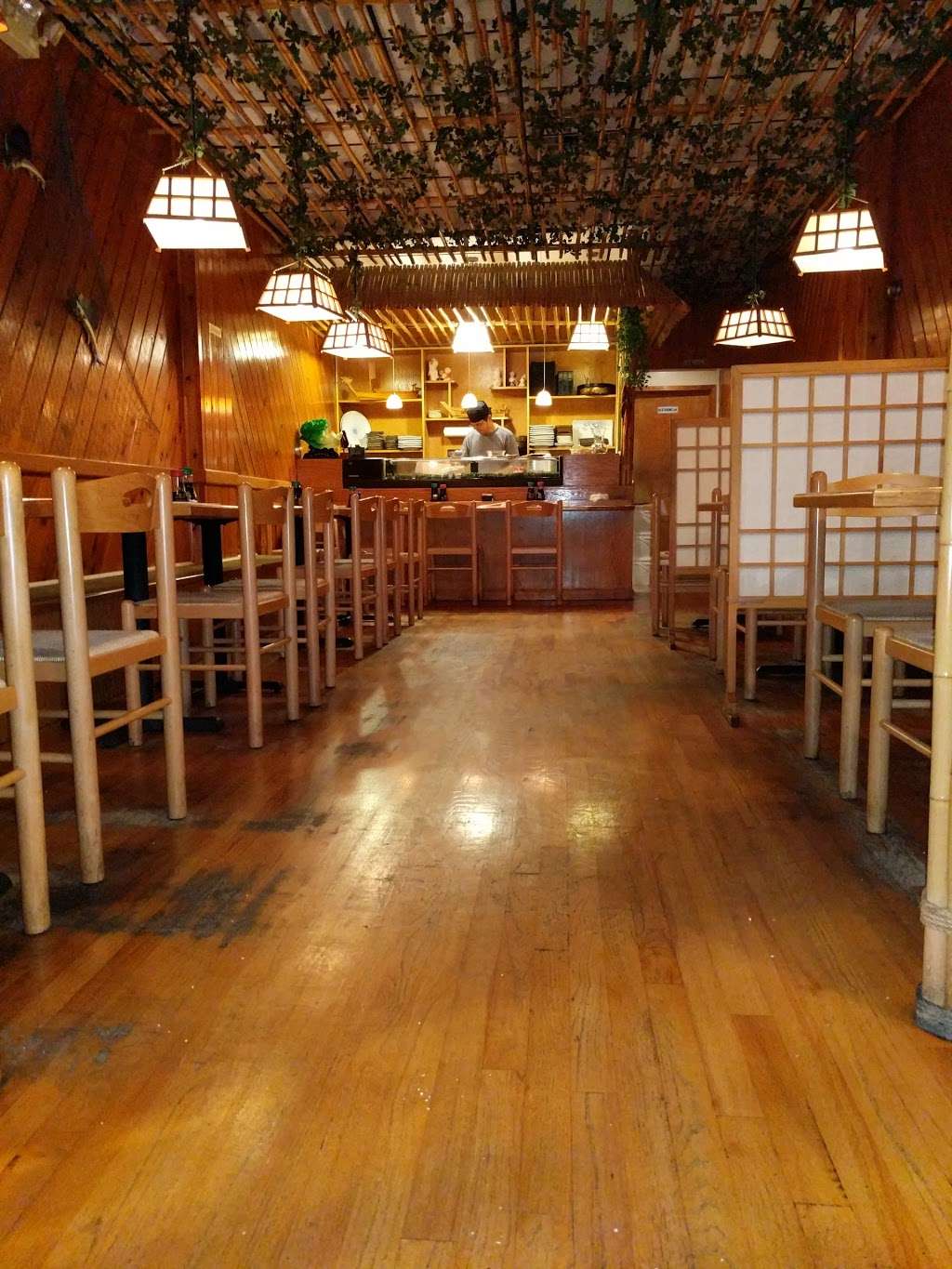 Mikado | 355 Merrick Rd, Lynbrook, NY 11563, USA | Phone: (516) 887-2777