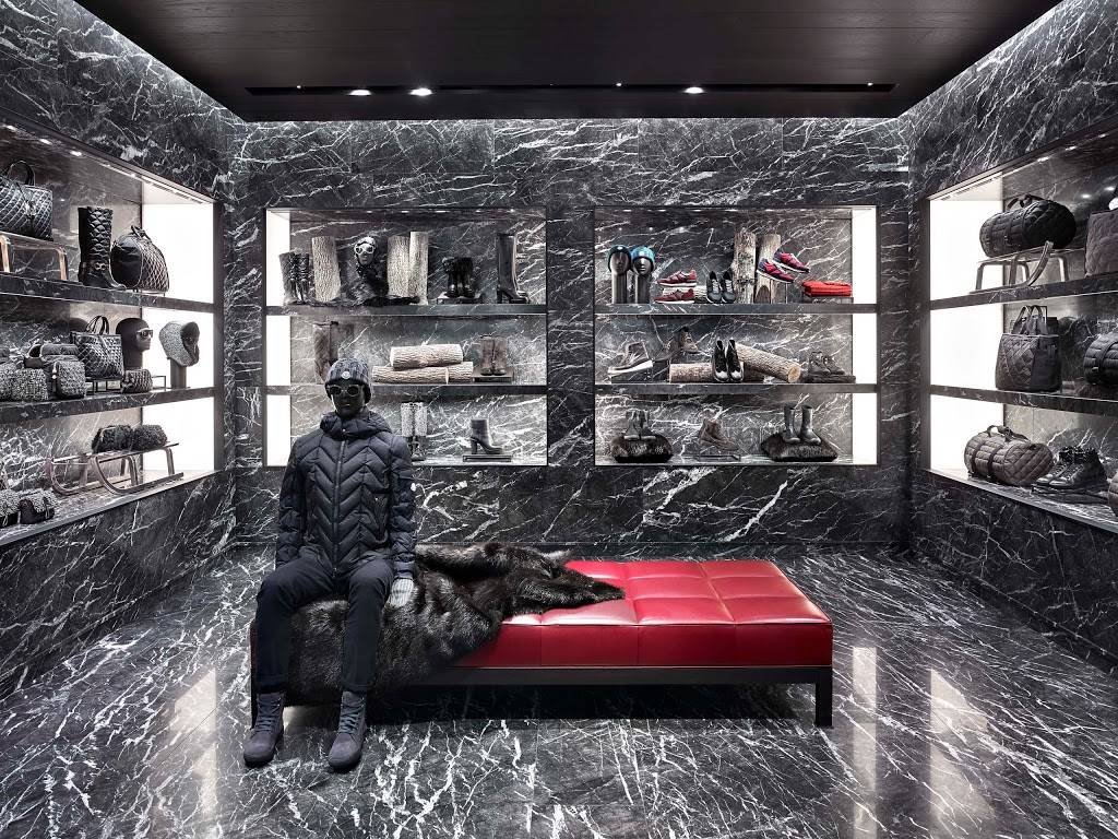 Moncler | 3500 Las Vegas Blvd S Suite C02, Las Vegas, NV 89109, USA | Phone: (702) 323-7129