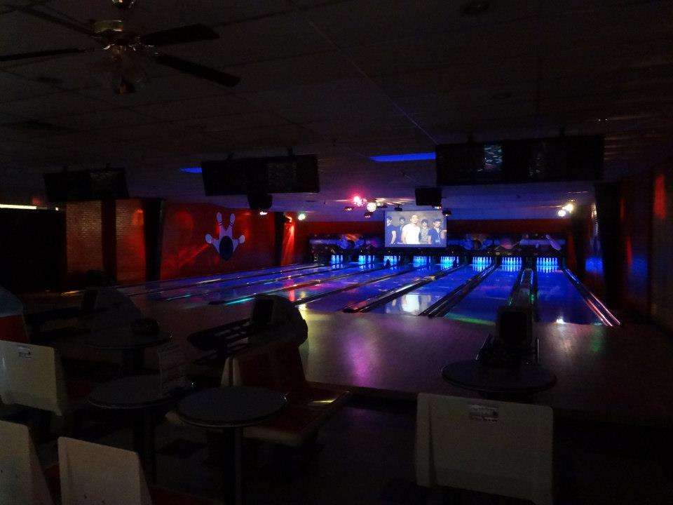 Valley Bowling Lanes | 1 Meredith St, Carbondale, PA 18407, USA | Phone: (570) 282-3960