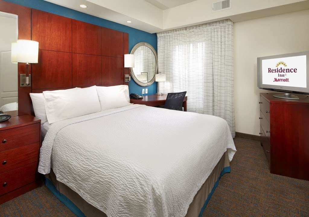 Residence Inn by Marriott East Rutherford Meadowlands | 10 Murray Hill Pkwy, East Rutherford, NJ 07073, USA | Phone: (201) 939-0020