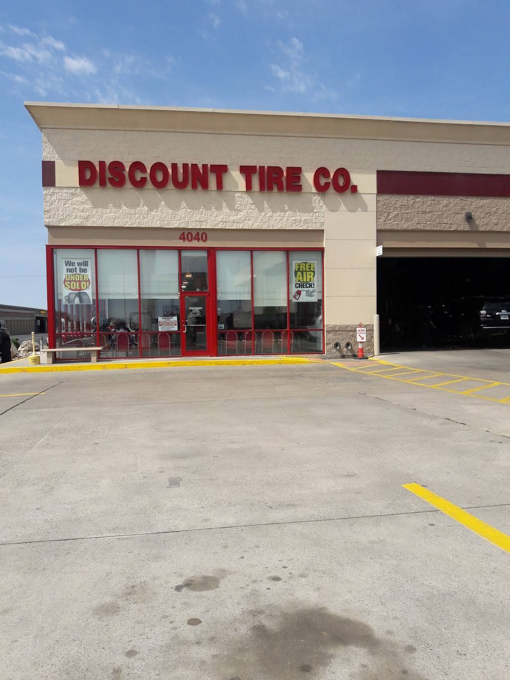 Discount Tire | 4040 S Padre Island Dr, Corpus Christi, TX 78411, USA | Phone: (361) 857-8090