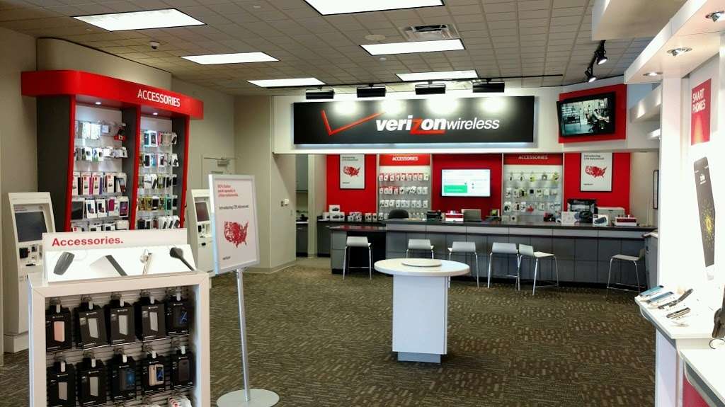 Verizon | 1340 W E Osceola Pkwy Suite 101, Kissimmee, FL 34741, USA | Phone: (407) 343-0516