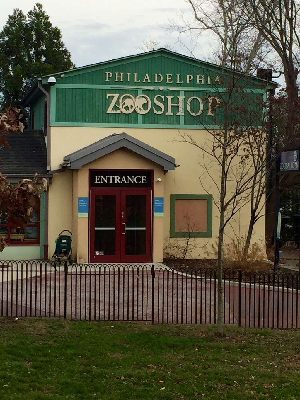 Zoo Shop | 3400 W Girard Ave, Philadelphia, PA 19104, USA | Phone: (215) 243-5254