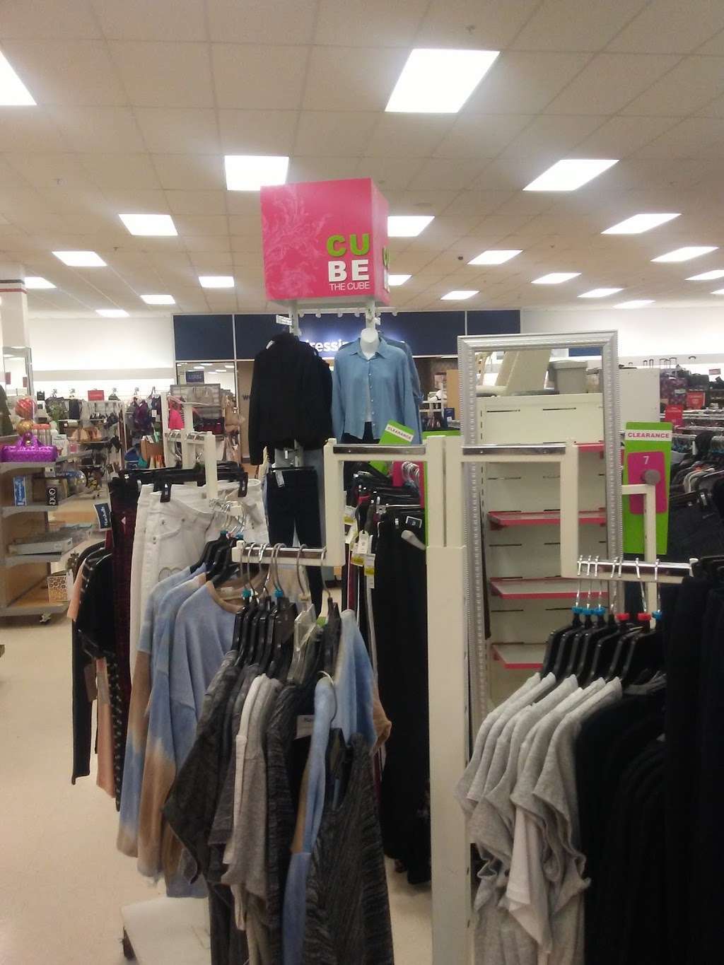 Marshalls | 4224 S New Braunfels Ave, San Antonio, TX 78223, USA | Phone: (210) 532-4015