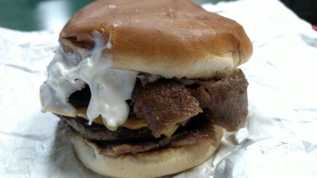Johnnys Beef & Gyros | 3567 W Jefferson St, Joliet, IL 60431, USA | Phone: (815) 725-1590